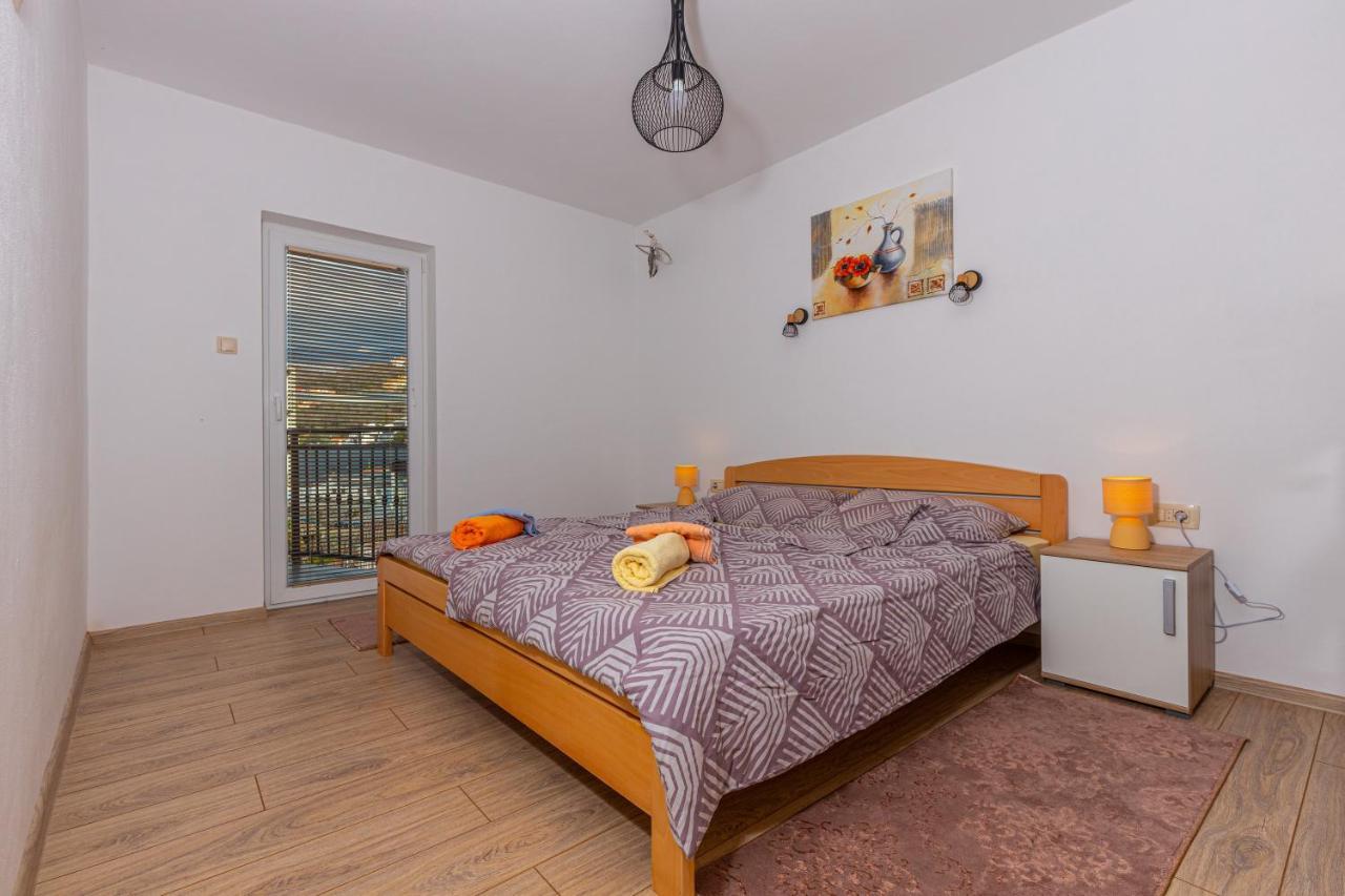 Apartman Sare Crikvenica Exteriör bild