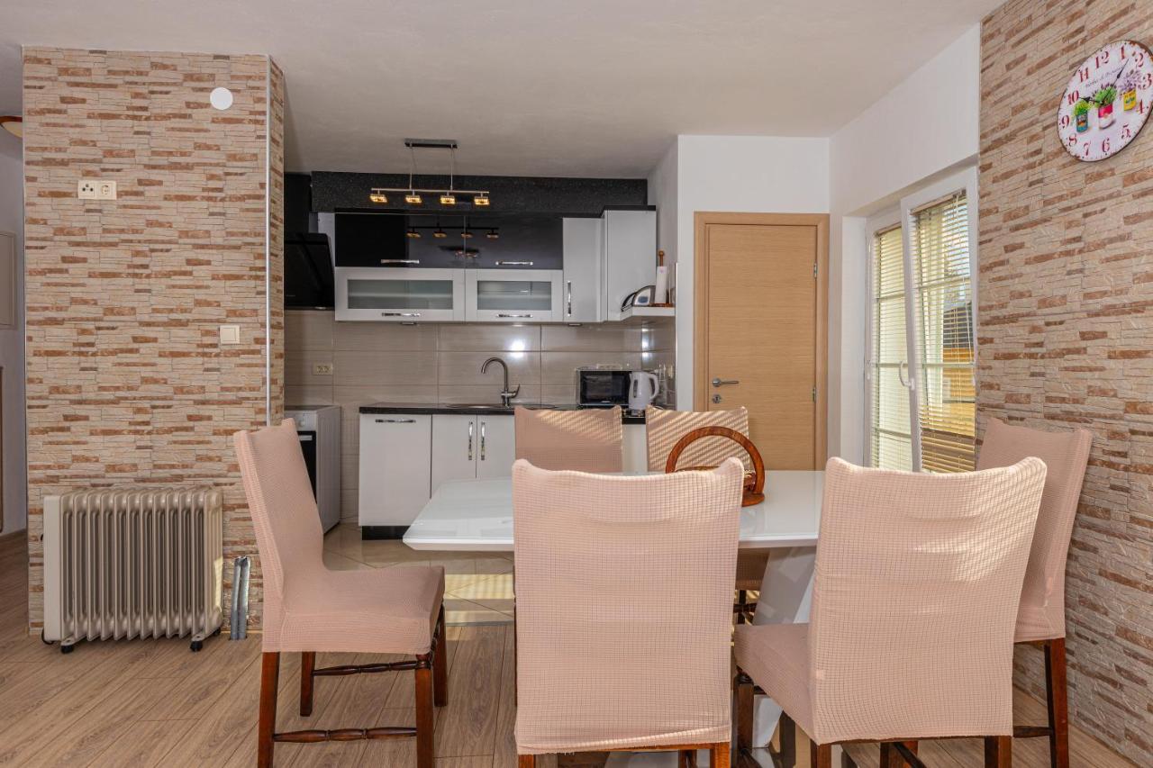 Apartman Sare Crikvenica Exteriör bild