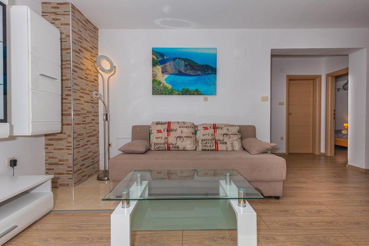 Apartman Sare Crikvenica Exteriör bild