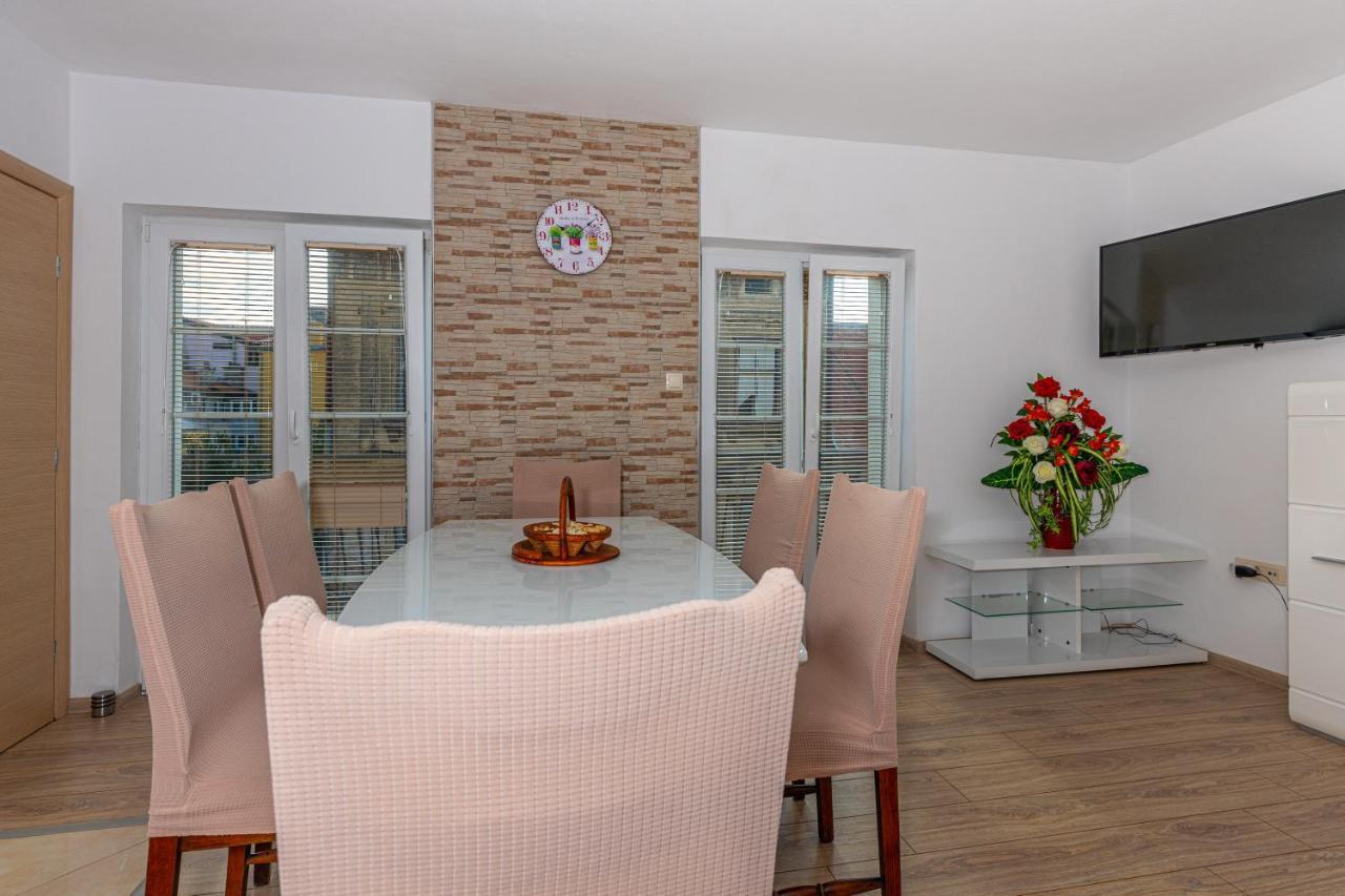 Apartman Sare Crikvenica Exteriör bild