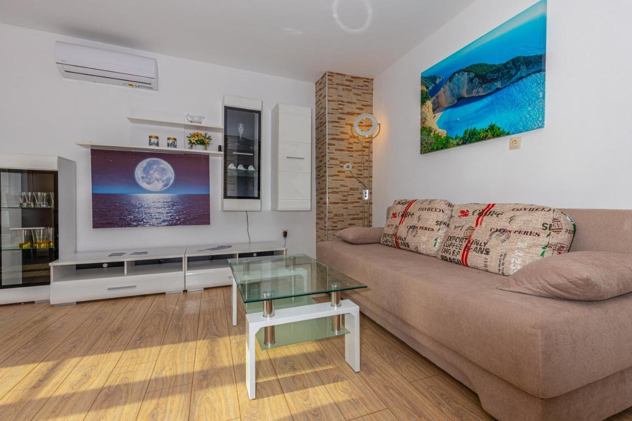 Apartman Sare Crikvenica Exteriör bild