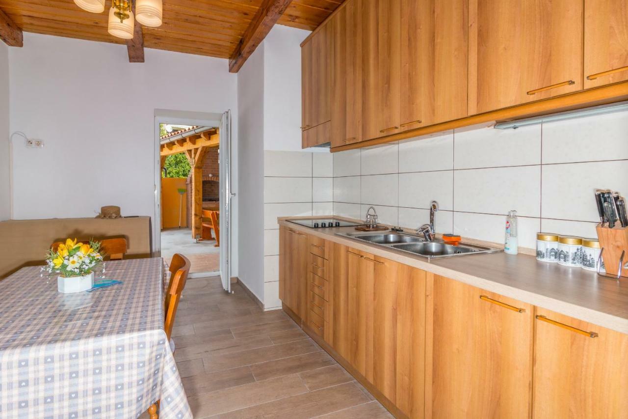 Apartman Sare Crikvenica Exteriör bild