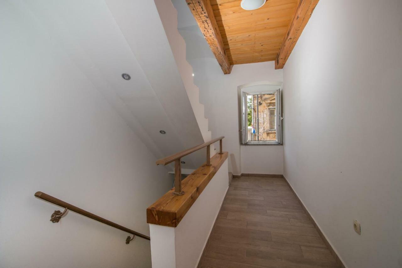 Apartman Sare Crikvenica Exteriör bild