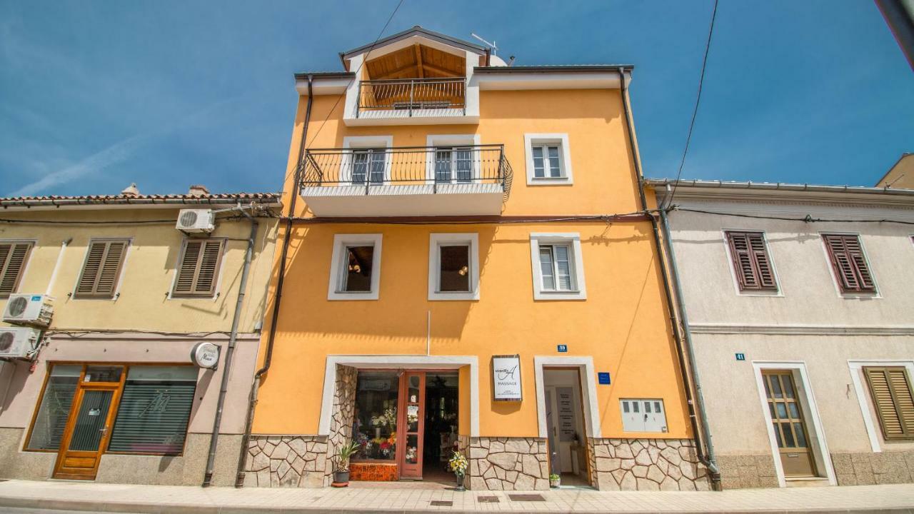 Apartman Sare Crikvenica Exteriör bild