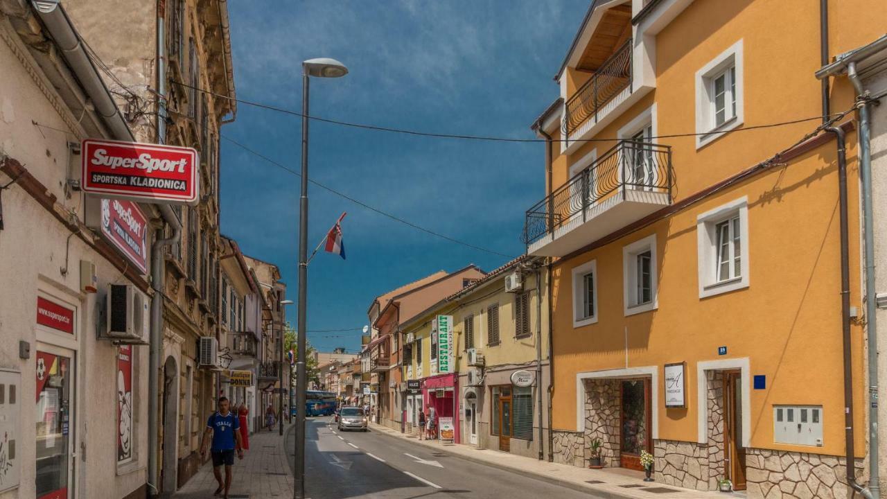 Apartman Sare Crikvenica Exteriör bild