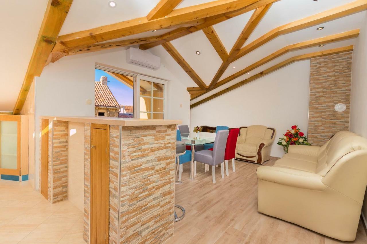 Apartman Sare Crikvenica Exteriör bild
